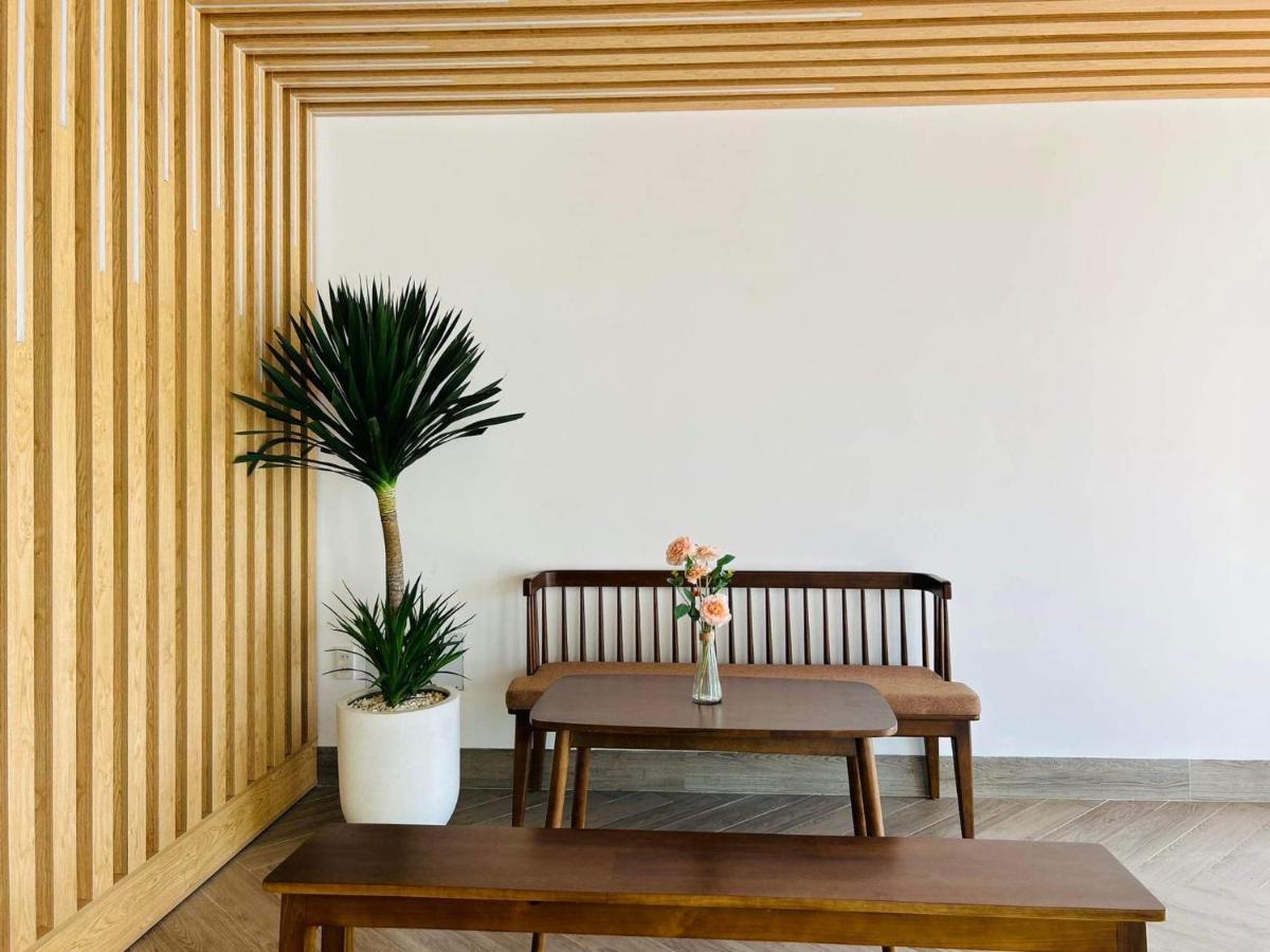 La Nha Homestay Hue Exterior photo