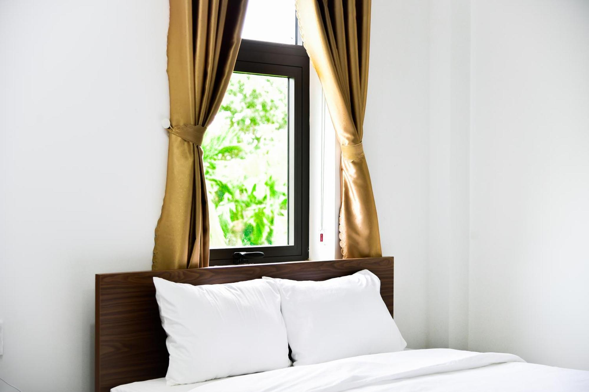 La Nha Homestay Hue Exterior photo